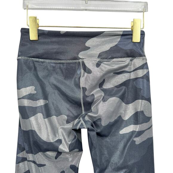 Noli Guerra Gray Camo Metallic Mid Rise 7/8 Length Full Length Athletic Leggings - Picture 6 of 8